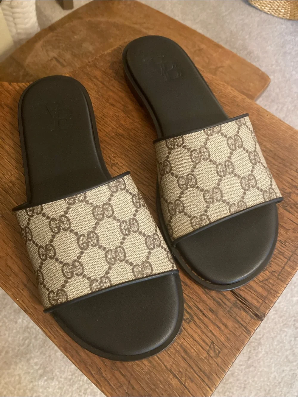 Vintage Boho Gucci GG Sandal Flat NIB